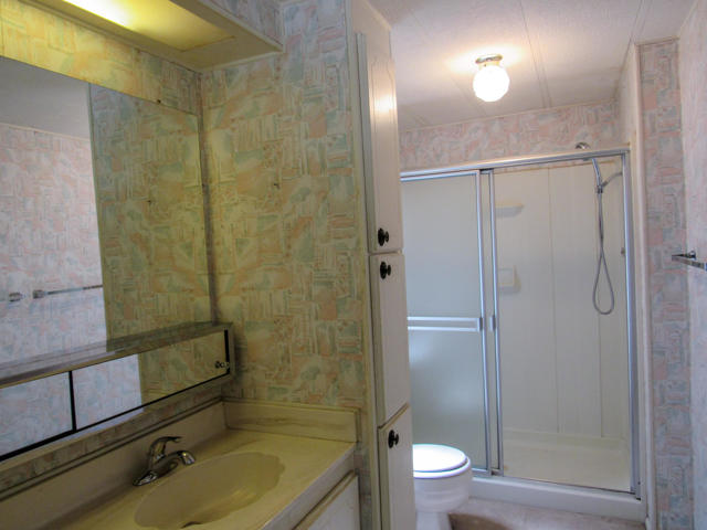 39640 Desert Greens E Drive, Palm Desert CA: https://media.crmls.org/mediaz/942d1d2e-bf1d-4104-b6cf-99247e265fc8.jpg