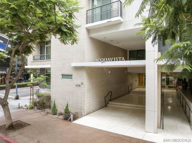 425 W Beech St, San Diego CA: https://media.crmls.org/mediaz/942e2c7c-cd80-4c9f-865b-b90e18eb5883.jpg