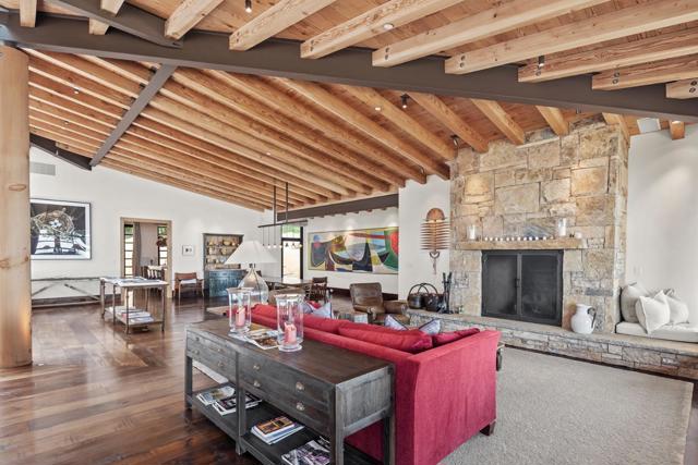 4847 Bixby Creek Road, Carmel CA: https://media.crmls.org/mediaz/942e3059-ec04-408f-8271-5c52949b7081.jpg