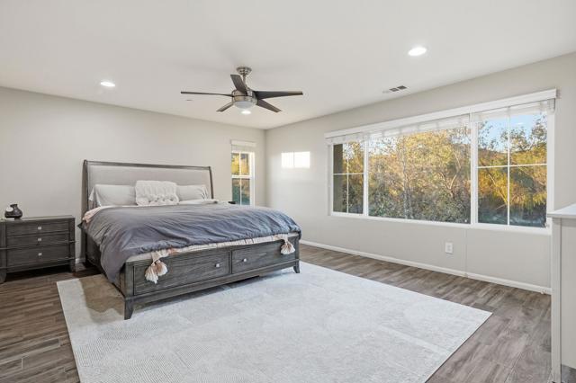 2923 Oro Blanco Cir, Escondido CA: https://media.crmls.org/mediaz/942e6b29-571b-4c7c-94f5-ff3242b21acc.jpg