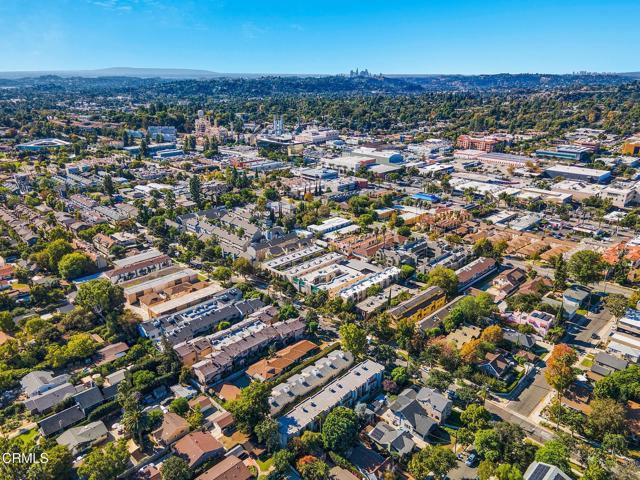 808 Magnolia Avenue, Pasadena CA: https://media.crmls.org/mediaz/942e9f13-6935-4abf-b18c-09901350472c.jpg