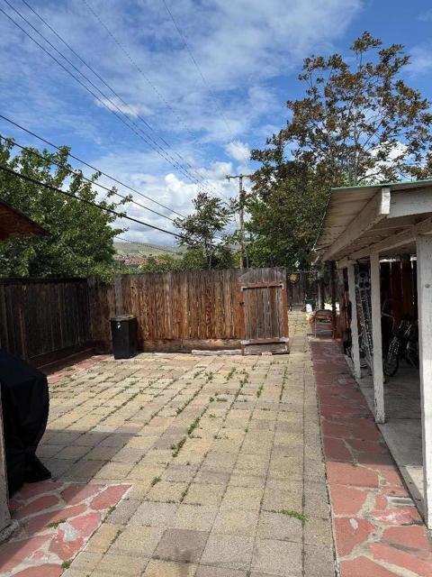 2937 Murtha Drive, San Jose CA: https://media.crmls.org/mediaz/942f3fea-cd93-4e56-9382-ede70afacce0.jpg