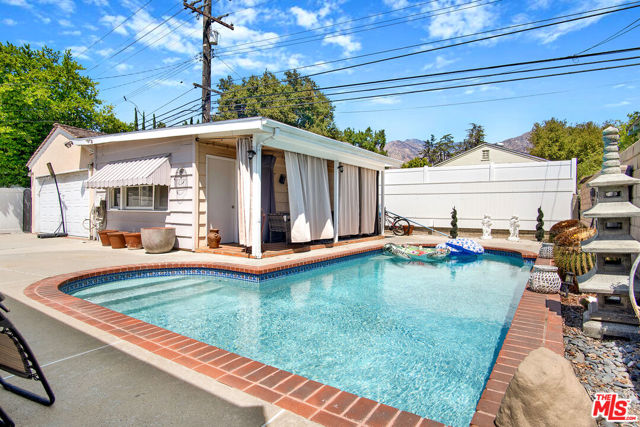 115 W Floral Avenue, Arcadia CA: https://media.crmls.org/mediaz/942f580e-0845-4670-a335-1b83e787c9d9.jpg
