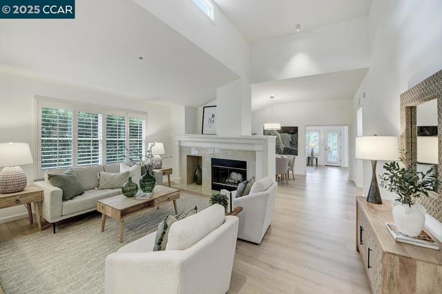 2504 Saklan Indian Dr, Walnut Creek CA: https://media.crmls.org/mediaz/942f63fe-0414-451d-be2b-b18a933b53be.jpg