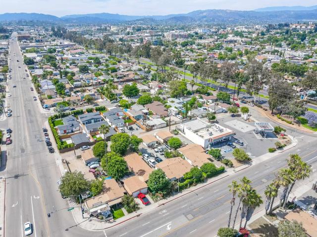 548 9th Avenue, Escondido CA: https://media.crmls.org/mediaz/942f7049-b6ff-498f-8622-3432e1d5aad7.jpg