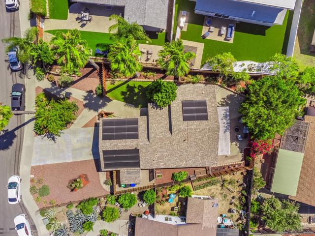 17162 Poblado Ct, San Diego CA: https://media.crmls.org/mediaz/942fc0b0-8cd7-4509-99f6-0d4345f5cafc.jpg
