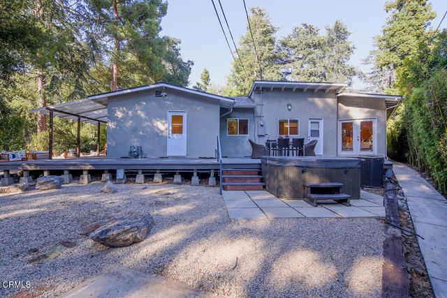 5245 Bubbling Well Lane, La Canada Flintridge CA: https://media.crmls.org/mediaz/943113c8-487b-4e05-868f-168394fba0cb.jpg
