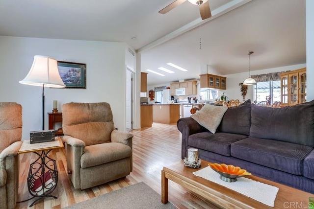 1750 W Citracado Parkway, Escondido CA: https://media.crmls.org/mediaz/9431e240-7e3a-4803-b627-d54c90e05d3e.jpg