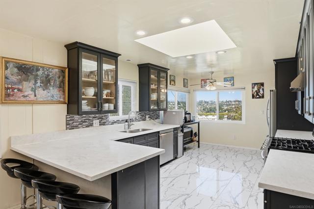 4040 Yale Ave, La Mesa CA: https://media.crmls.org/mediaz/9431fba9-aed4-4430-a982-4f4933da6561.jpg