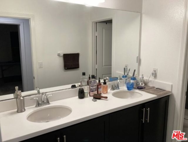13002 Lily Place, Los Angeles CA: https://media.crmls.org/mediaz/9431fc12-2f13-4e84-b9cc-738968e551ef.jpg