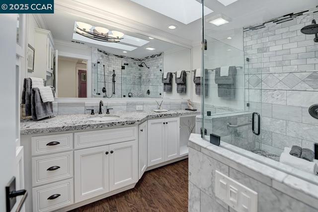 1232 Skycrest Dr, Walnut Creek CA: https://media.crmls.org/mediaz/9432df17-7bfb-4aa5-adff-cccf9df494c5.jpg