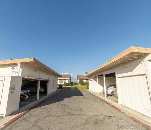 3660 Vista Campana N, Oceanside CA: https://media.crmls.org/mediaz/9433ae69-8c72-4966-b453-dfe1f38205d9.jpg