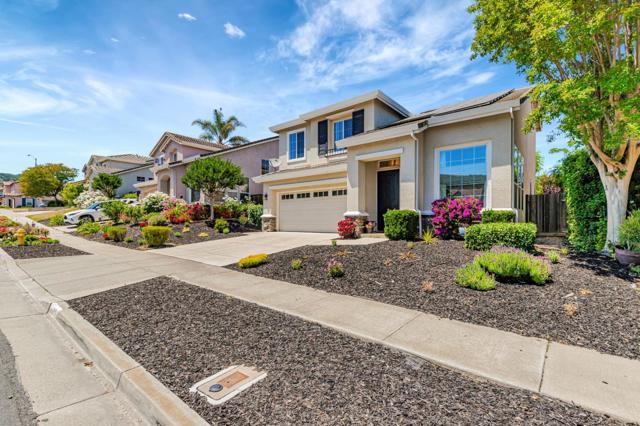 975 Oak Brook Way, Gilroy CA: https://media.crmls.org/mediaz/94346693-88f0-4474-90e5-ea9b65e05d60.jpg