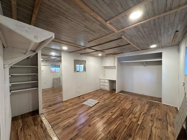 15 Lazy B Drive, Palm Desert CA: https://media.crmls.org/mediaz/9434b5d0-fc32-4167-8af6-d6fbfd91215e.jpg