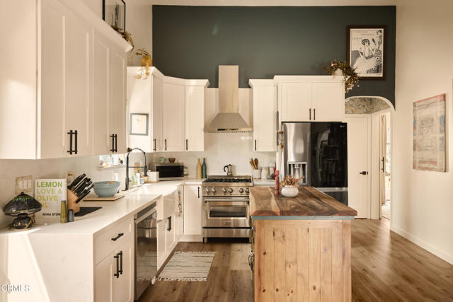 Detail Gallery Image 8 of 32 For 2819 Frederick St, Los Angeles,  CA 90065 - 3 Beds | 3 Baths