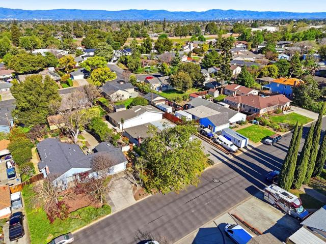 22141 Wallace Drive, Cupertino CA: https://media.crmls.org/mediaz/9434c40c-eb47-4368-9836-3faf6534e080.jpg