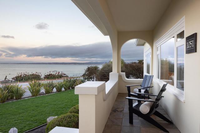 1051 Ocean View Boulevard, Pacific Grove CA: https://media.crmls.org/mediaz/94369f98-99ff-4d78-b35f-0b70f7b08d80.jpg
