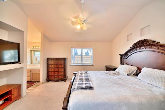4516 Old Mill Ct, Salida CA: https://media.crmls.org/mediaz/943870a6-3d40-4bad-a8cd-80614de0ae71.jpg
