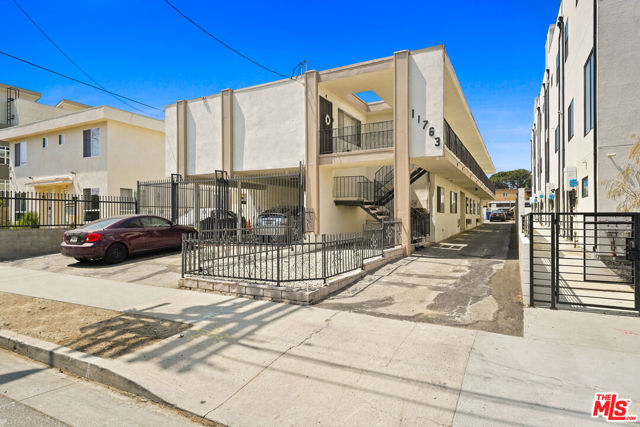 11763 Hamlin Street, North Hollywood, California 91606, 0 ,Multi-Family,For Sale,Hamlin,0,26641433 11763 Hamlin Street, North Hollywood, California 91606, 0 ,Multi-Family,For Sale,Hamlin,0,26641433