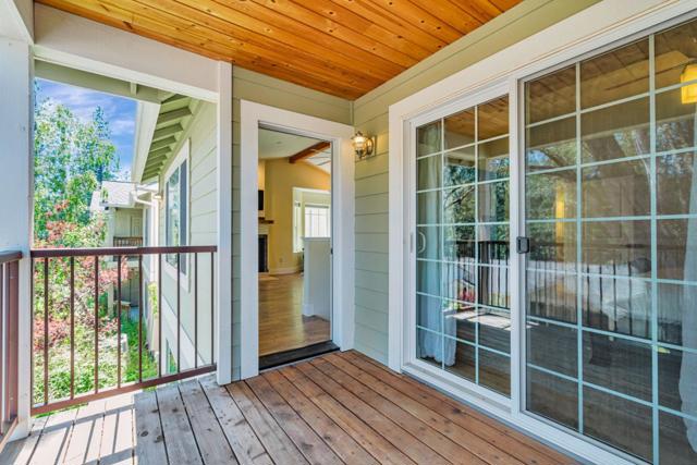 115 Fairway Village Court, Murphys CA: https://media.crmls.org/mediaz/943926d4-0b57-46e9-b0a2-807bbf522656.jpg