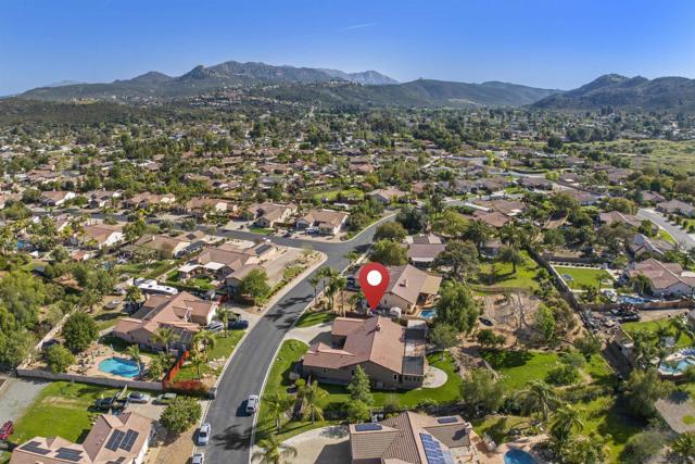 23527 Green Glen Road, Ramona CA: https://media.crmls.org/mediaz/94395f0b-4ddc-43cc-8a9e-5c0603914f15.jpg
