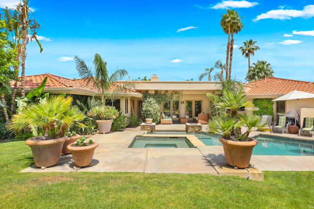 75745 Osage Trail, Indian Wells CA: https://media.crmls.org/mediaz/9439e8ed-8f0b-4537-bfdf-2494239a2dd5.jpg