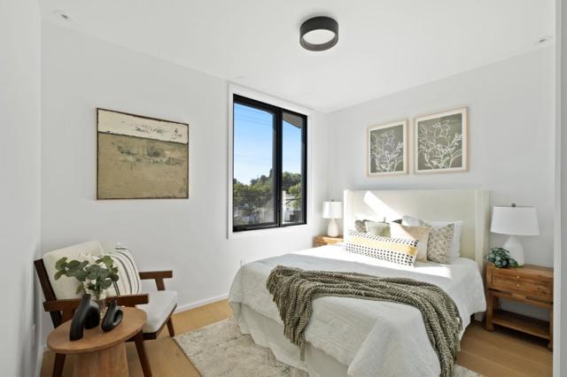 2160 Menalto Avenue, Menlo Park CA: https://media.crmls.org/mediaz/943a39cd-6643-4415-a2ff-20c6584048e2.jpg