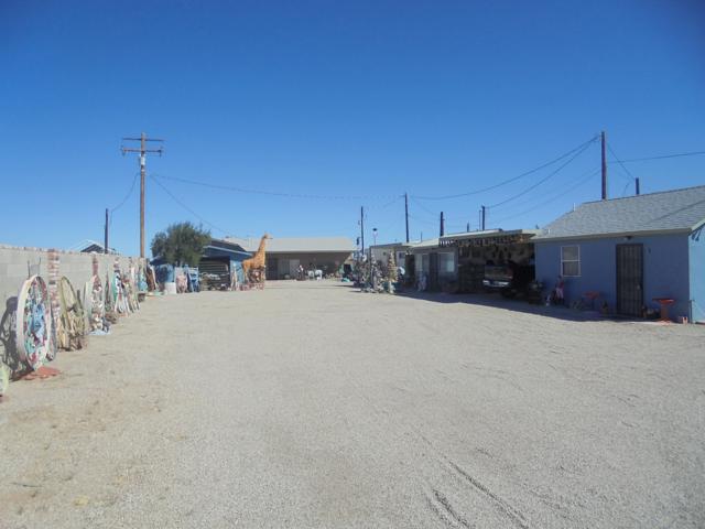 5682 Colorado River Road, Blythe CA: https://media.crmls.org/mediaz/943a3fa1-c2f1-44db-bb59-b1b15d9ccee1.jpg