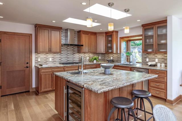 15700 Kavin Lane, Los Gatos CA: https://media.crmls.org/mediaz/943a9254-47c3-4aef-935e-d82235975bd2.jpg