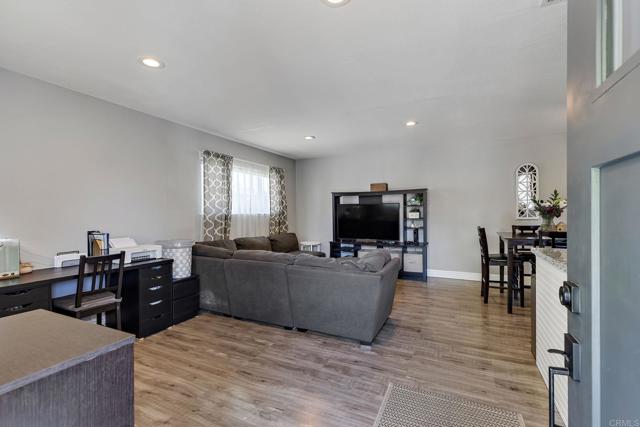 Detail Gallery Image 4 of 21 For 8943 El Mirador Dr #4,  Elk Grove,  CA 95624 - 2 Beds | 1 Baths