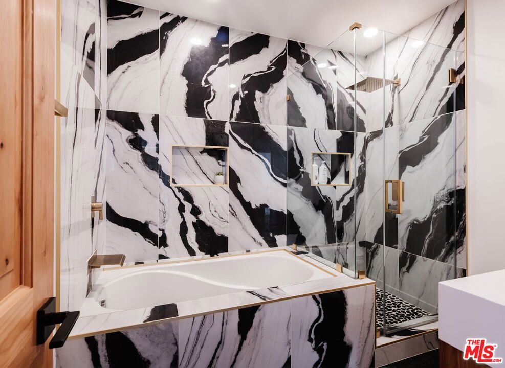 943C5862 7Fe7 4F22 A891 2Ef2C255589E 2422 W 77Th Street, Inglewood, Ca 90305 &Lt;Span Style='BackgroundColor:transparent;Padding:0Px;'&Gt; &Lt;Small&Gt; &Lt;I&Gt; &Lt;/I&Gt; &Lt;/Small&Gt;&Lt;/Span&Gt;