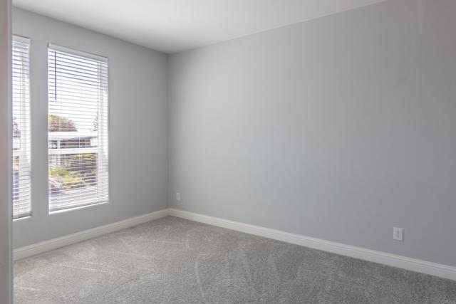 2003 Bayview Heights Dr, San Diego CA: https://media.crmls.org/mediaz/943d1dd1-1b55-4e62-b6c3-5bc4cfb006e6.jpg
