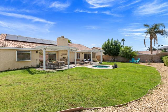 42639 Devonshire Street, Palm Desert CA: https://media.crmls.org/mediaz/943d7168-cdde-4122-86a4-0ada5e8a9446.jpg