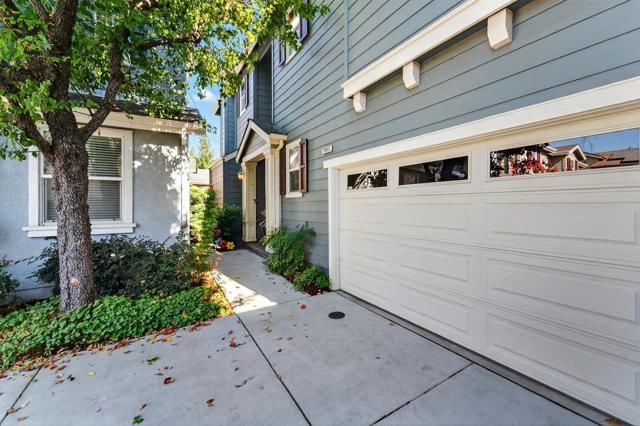 7902 Kipling Circle, Gilroy CA: https://media.crmls.org/mediaz/943d876b-66a0-42b6-b722-0296b12f891a.jpg