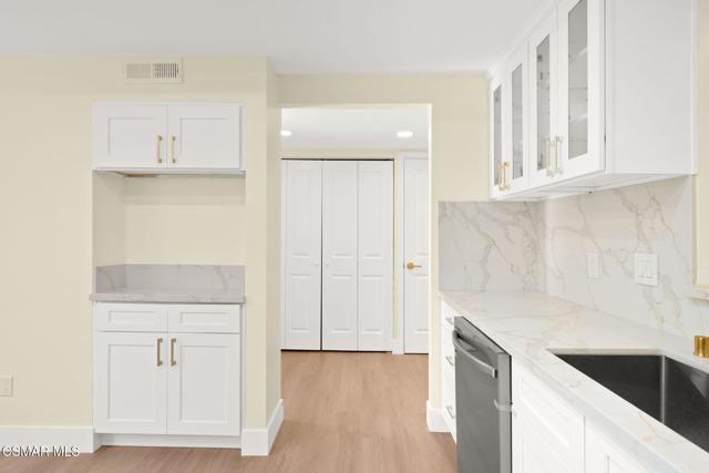 12016 Caminito Campana, San Diego CA: https://media.crmls.org/mediaz/943dac20-02aa-4359-853c-3c5c219bb34e.jpg
