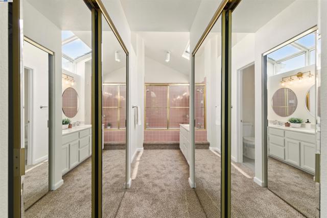 33243 Sunriver Cmn, Fremont CA: https://media.crmls.org/mediaz/943dc17a-335d-47ac-96eb-dc029ff8ef87.jpg