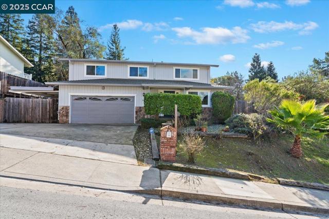 207 Midway Dr, Martinez CA: https://media.crmls.org/mediaz/943ede4a-86c5-4066-bd3a-2a050ecce610.jpg