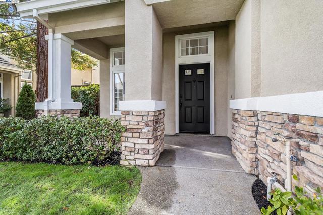 Image 2 of 33 For 505 Blackstone Ct