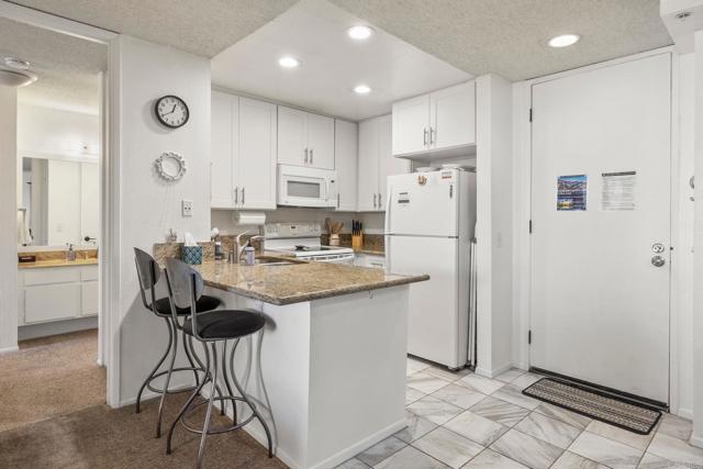 Detail Gallery Image 11 of 44 For 999 N Pacific St #C201,  Oceanside,  CA 92054 - 1 Beds | 1 Baths