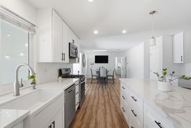 1195 La Moree, San Marcos CA: https://media.crmls.org/mediaz/9440d783-b5b3-46b9-a004-cead808027ac.jpg