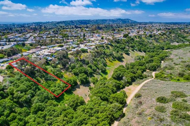 3987 Dalles Ave, San Diego CA: https://media.crmls.org/mediaz/94410026-ca60-4d56-a363-beb1c3fd7157.jpg