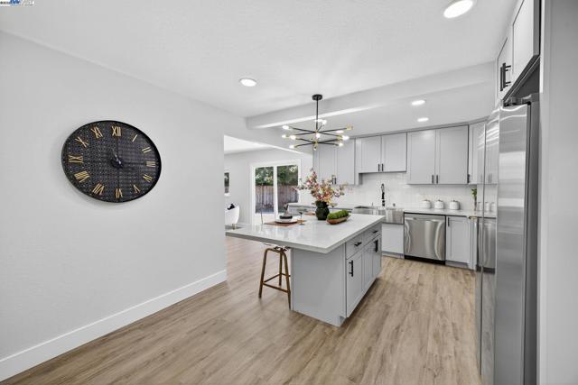 4403 Burke Way, Fremont CA: https://media.crmls.org/mediaz/9441bbbf-1041-4626-a8c5-5f018e7ee7ec.jpg