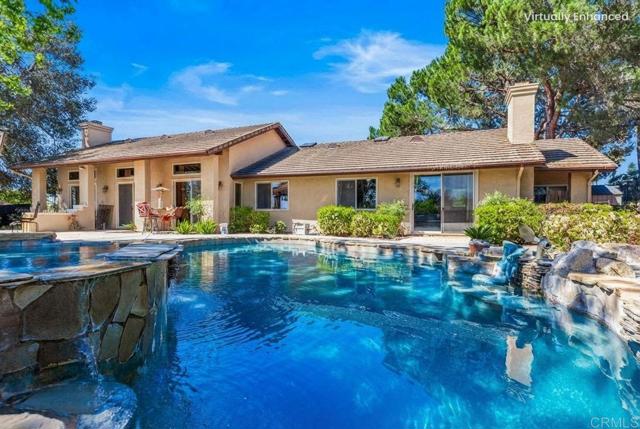 Detail Gallery Image 3 of 51 For 1147 Sea Larke Dr, Fallbrook,  CA 92028 - 4 Beds | 2/1 Baths