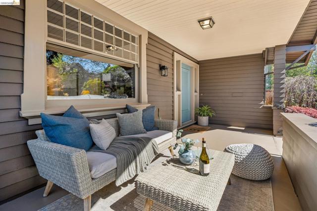 Image 3 of 52 For 15 Blair Ave