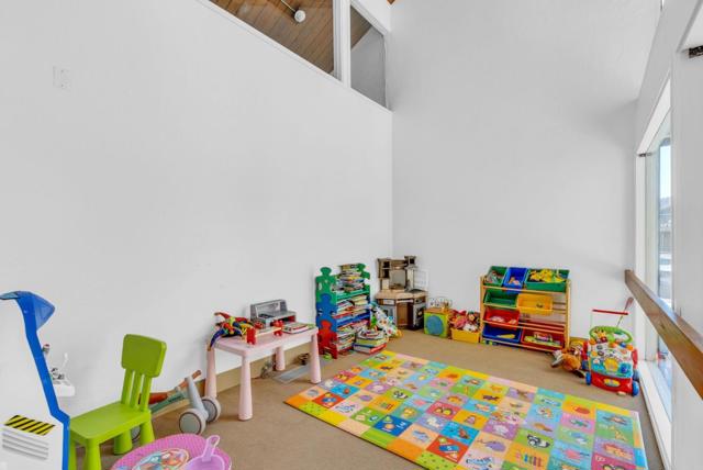 1 Appian Way, South San Francisco CA: https://media.crmls.org/mediaz/9443b23f-74ac-4e22-a280-b6e275ec81f6.jpg