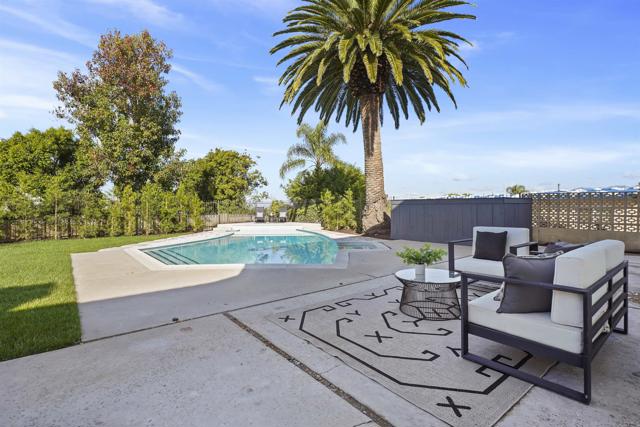 Detail Gallery Image 29 of 34 For 24611 Spadra Ln, Mission Viejo,  CA 92691 - 3 Beds | 4 Baths