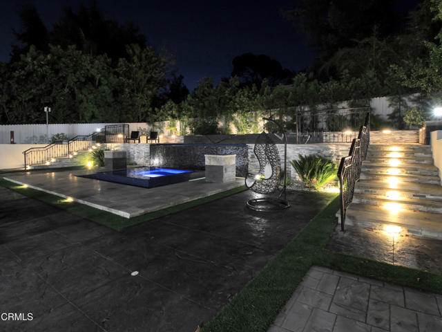1929 Lyans Drive, La Canada Flintridge CA: https://media.crmls.org/mediaz/94452011-b0ed-4e1c-9e73-d19943714f23.jpg