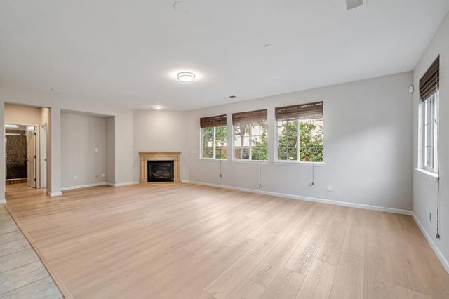 184 S Sonrisa Street, Mountain House CA: https://media.crmls.org/mediaz/94458c99-801d-4bfd-b06f-fd8e83953112.jpg