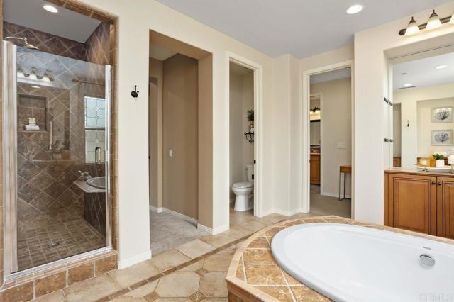 648 California Oak Drive, Vista CA: https://media.crmls.org/mediaz/9445c2a0-8972-48f9-b420-415d65ce2383.jpg