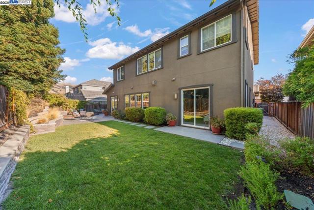 379 Felipe Cmn, Fremont CA: https://media.crmls.org/mediaz/9445d5cf-6f3c-46d4-92c5-41ebb8491447.jpg